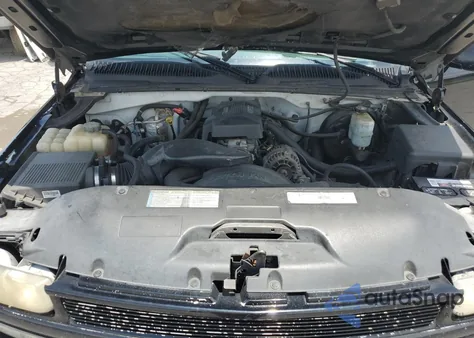 2000 Chevrolet Silverado C1500 из США, поврежденный, VIN 2GCEC19V7Y1145456